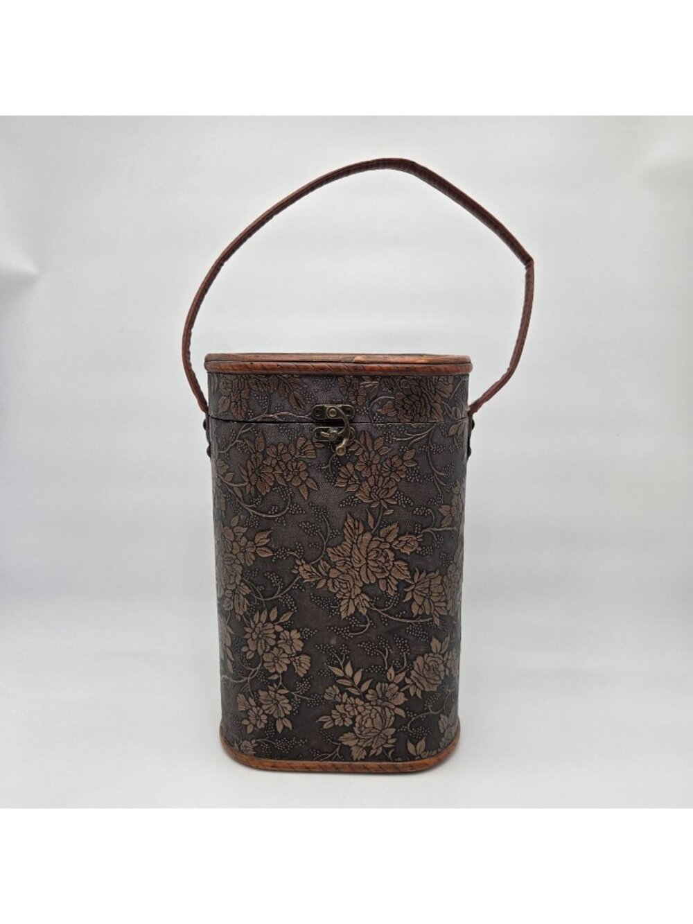 Three Hands Double Wine Bottle Carrier